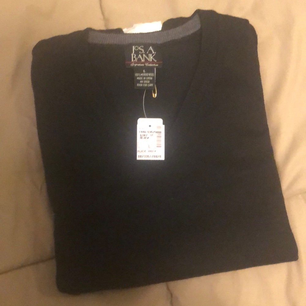 Jos. A. Bank Merino Wool black v-neck sweater